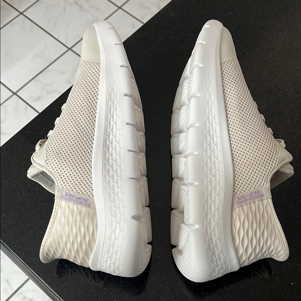 Skechers Cream Sneakers Lightweight Breathable Design - Picture 5 of 7